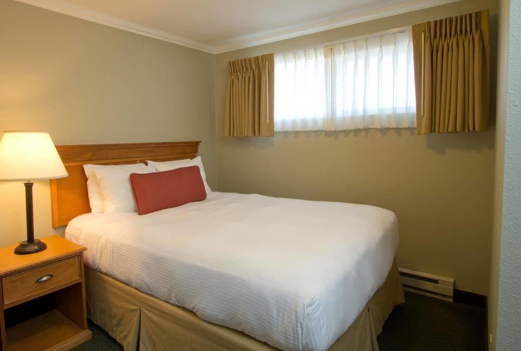 Looking Glass Inn Lincoln City Dış mekan fotoğraf